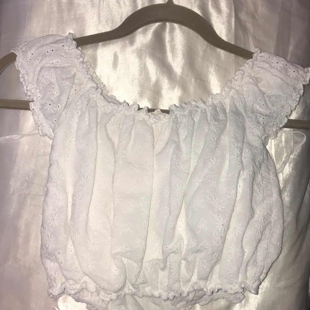 Garage Crop Top - Picture 2 of 3